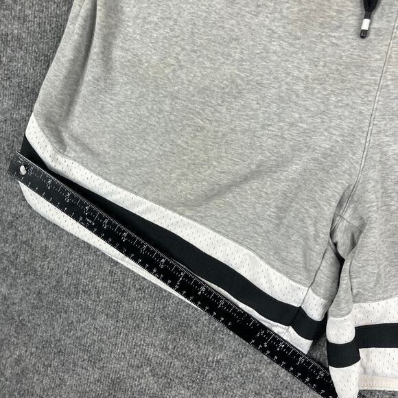 Nike Athletic Shorts Mens Size XL Gray Drawstring Mesh Trim Sporty Casual Gym - Picture 2 of 10